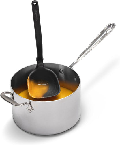 Foldable Silicone Soup Ladle with Measuring Marks, Pot-Edge Rest & Heat-Resistant Edge